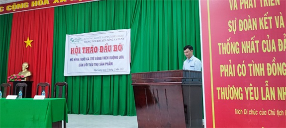 Ảnh: Ông Võ Xuân Tân - Giám đốc trung tâm khuyến nông & DVNN tỉnh Hậu Giang phát biểu chỉ đạo tại buổi hội thảo
