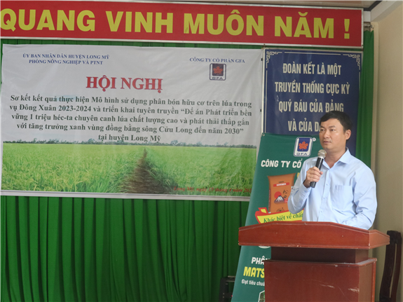 Hình: Ông Võ Xuân Tân - PGĐ Sở NN và PTNT phát biểu tại hội nghị